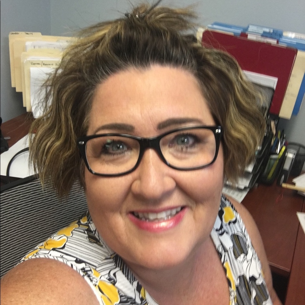 Meet your Posher, Pamela